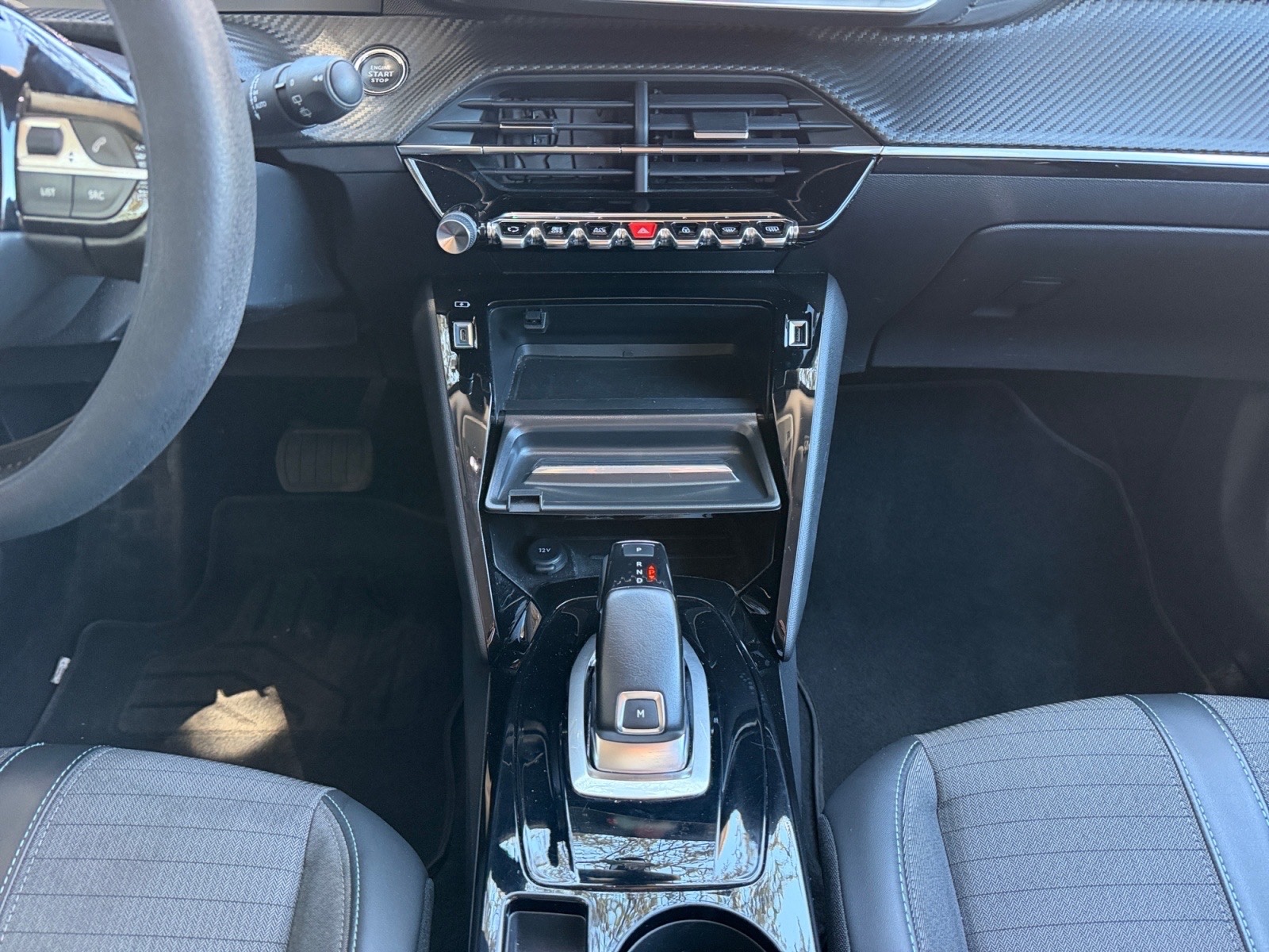 PEUGEOT 2008 BlueHDi 130 S&S EAT8 – Image 16